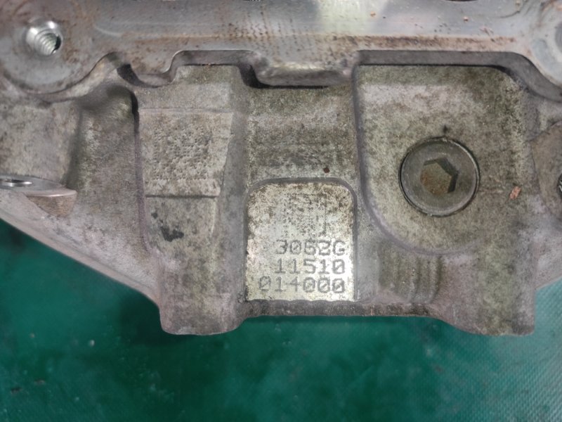 Головка блока цилиндров правая JOURNEY 08-20