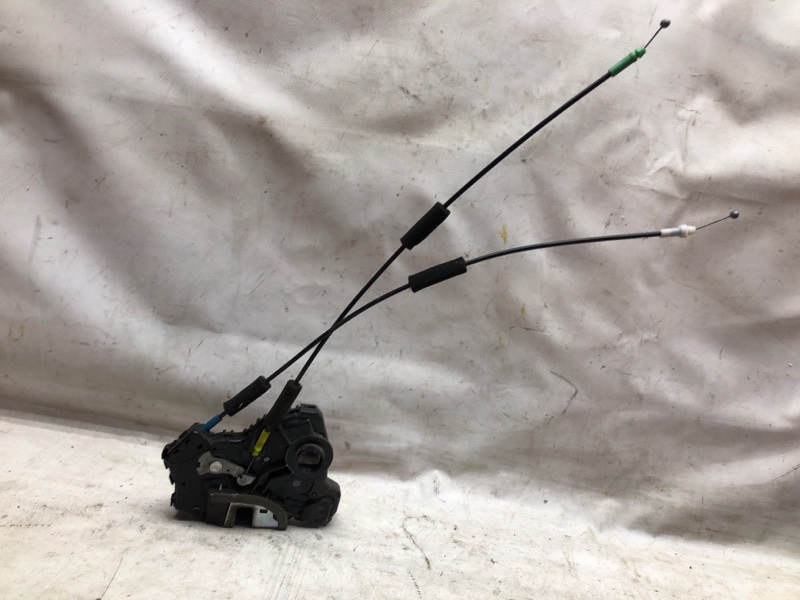 Замок двери передний правый TOYOTA CAMRY 40 06-11 69030-06200 Б/У