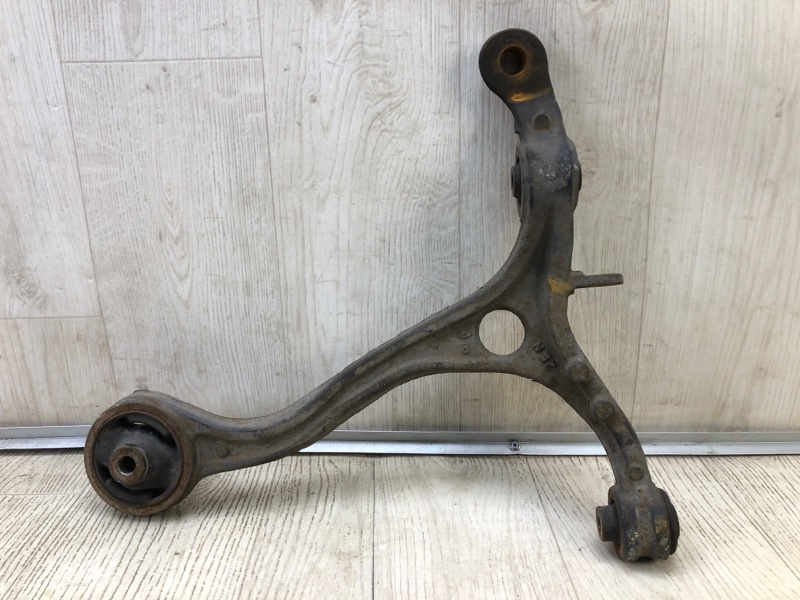 Рычаг передней подвески нижний правый HONDA ACCORD CU8 / TSX 08-14 2012 2.4L 51350-TE1-A00 Б/У