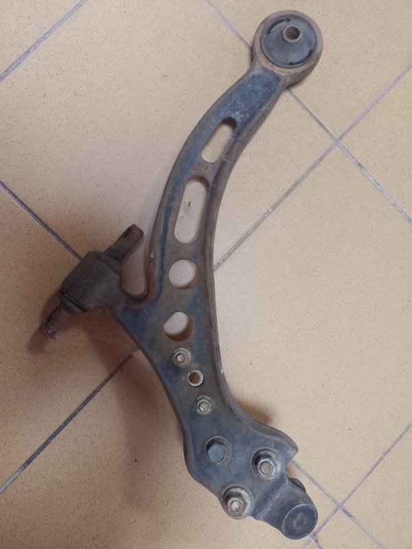 Рычаг передней подвески нижний передний левый TOYOTA CAMRY 10 92-96 Рычаг передней подвески нижний передний левый TOYOTA CAMRY 10 92-96