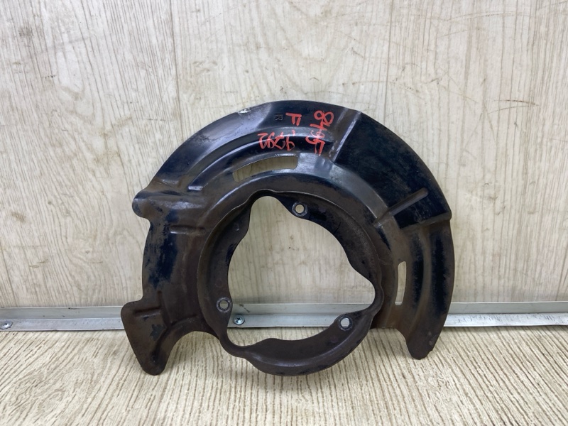 Защита тормозного диска передняя правая HYUNDAI ELANTRA AD 16- 2019 2.0 G4NH 51756F2000 Б/У