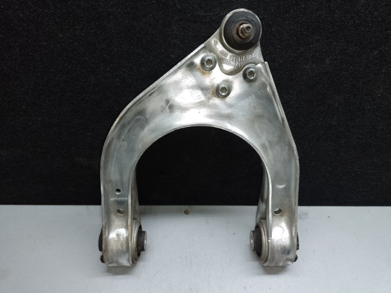 Рычаг передней подвески верхний левый MERCEDES E-CLASS W211 02-09 2007 W211 M272964 3.5 A 211 330 01 38 Б/У