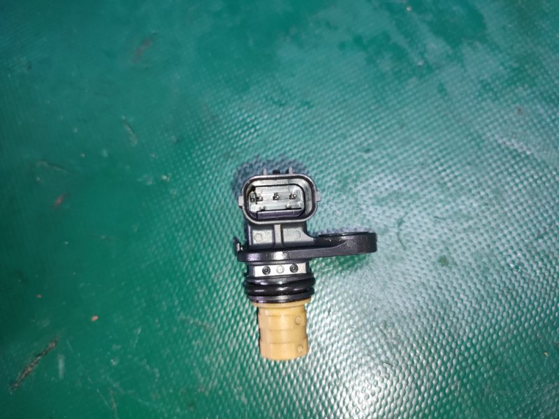 Датчик положения коленвала MAZDA 3 BM 13-19 2016 Седан 2.0L 4 PE01-18-221 Б/У