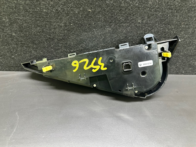 Блок управления печкой TOYOTA PRIUS C/AQUA 11-14 NHP10L 1NZ-FXE 1.5L