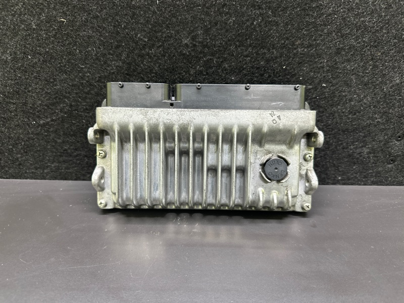 Блок управления двигателем TOYOTA PRIUS C/AQUA 11-14 2013 NHP10L 1NZ-FXE 1.5L 89661-52U81 Б/У