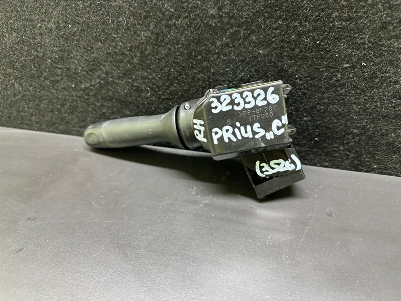 Подрулевой переключатель правый PRIUS C/AQUA 11-14 2013 NHP10L 1NZ-FXE 1.5L