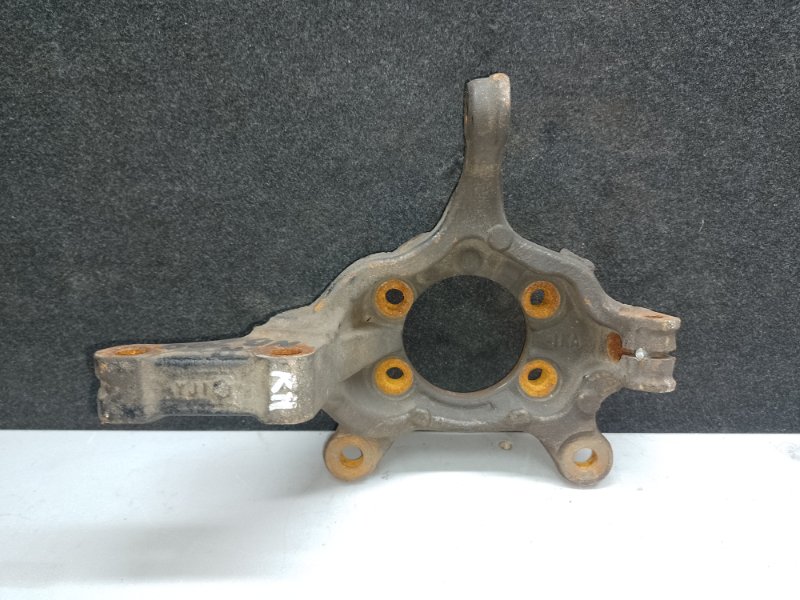 Кулак поворотный передний правый NISSAN NV200 USA 13- 40014-1KA1A Б/У