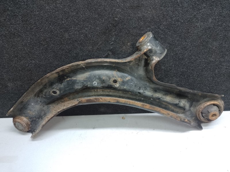 Рычаг передней подвески нижний правый NV200 USA 13-