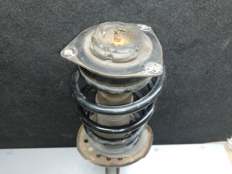 Амортизатор передний правый NV200 USA 13-