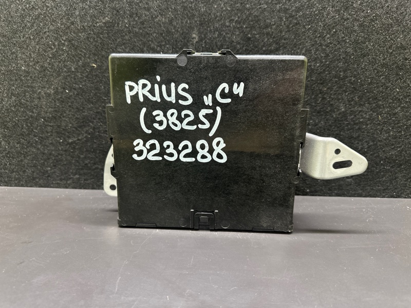 Блок электронный PRIUS C/AQUA 11-14 2013 NHP10L 1NZ-FXE 1.5L