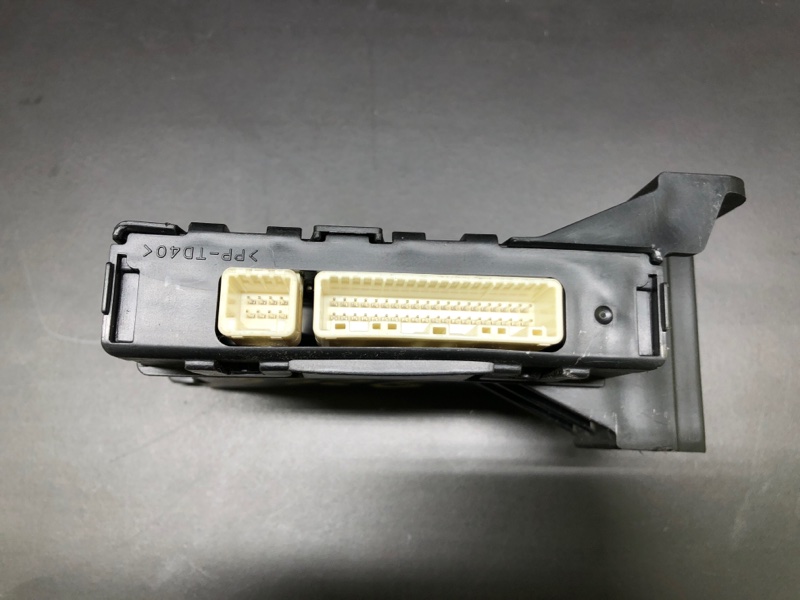 Блок электронный PRIUS C/AQUA 11-14 2013 NHP10L 1NZ-FXE 1.5L