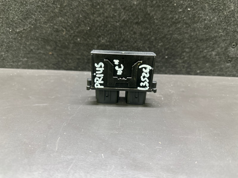 Блок электронный PRIUS C/AQUA 11-14 2013 NHP10L 1NZ-FXE 1.5L