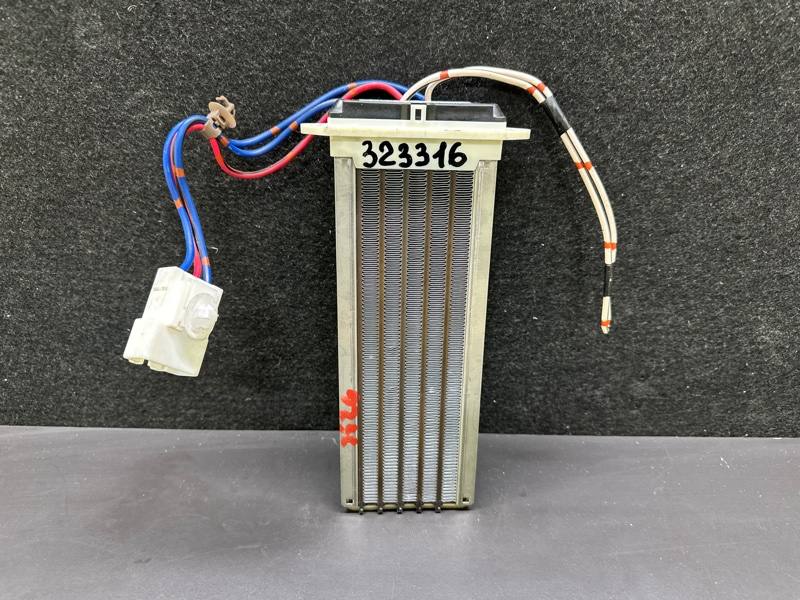 Радиатор печки TOYOTA PRIUS C/AQUA 11-14 2013 NHP10L 1NZ-FXE 1.5L 87710-52090 Б/У