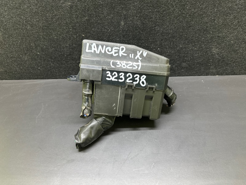 Блок предохранителей моторный отсек LANCER X 10 07-15 2014 2.0 4B11