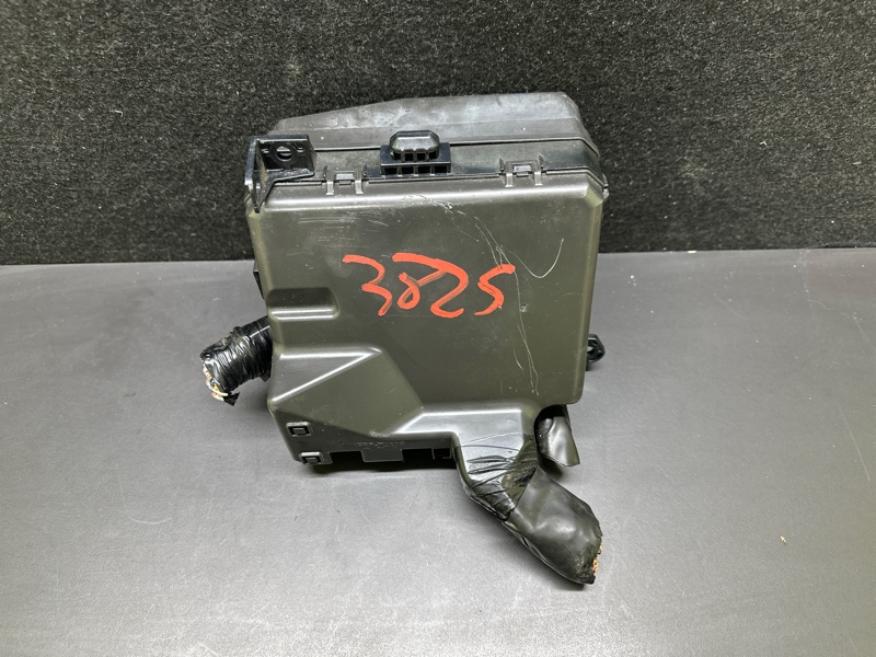 Блок предохранителей моторный отсек MITSUBISHI LANCER X 10 07-15 2.0 4B11