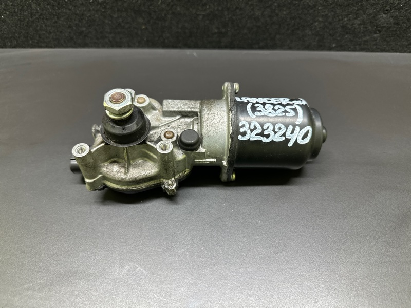 Запчасть моторчик стеклоочистителя передний MITSUBISHI LANCER X 10 07-15 2014 2.0 4B11 8250A170 Б/У Моторчик стеклоочистителя передний MITSUBISHI LANCER X 10 07-15 2014 2.0 4B11 8250A170 Б/У