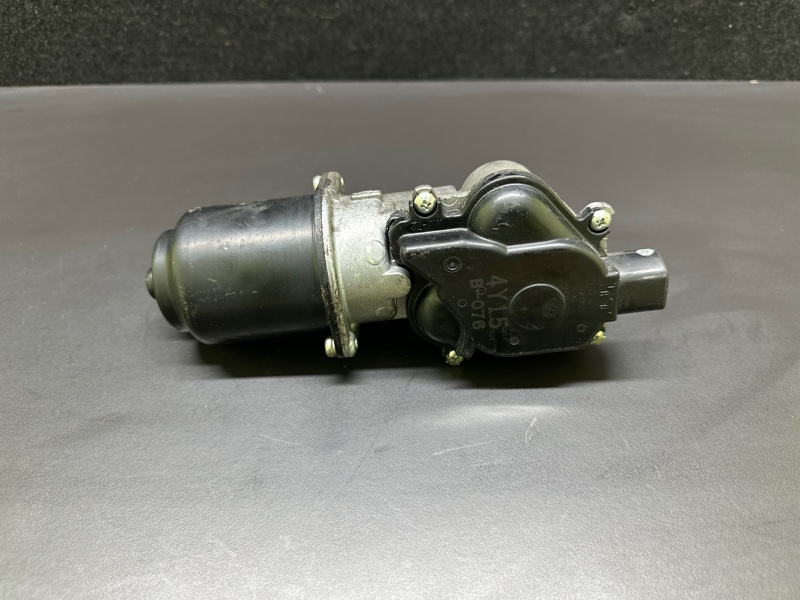 Моторчик стеклоочистителя передний MITSUBISHI LANCER X 10 07-15 2.0 4B11 Моторчик стеклоочистителя передний MITSUBISHI LANCER X 10 07-15 2.0 4B11