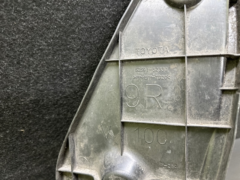 Подкрылок задний правый PRIUS C/AQUA 11-14 2013 NHP10L 1NZ-FXE 1.5L