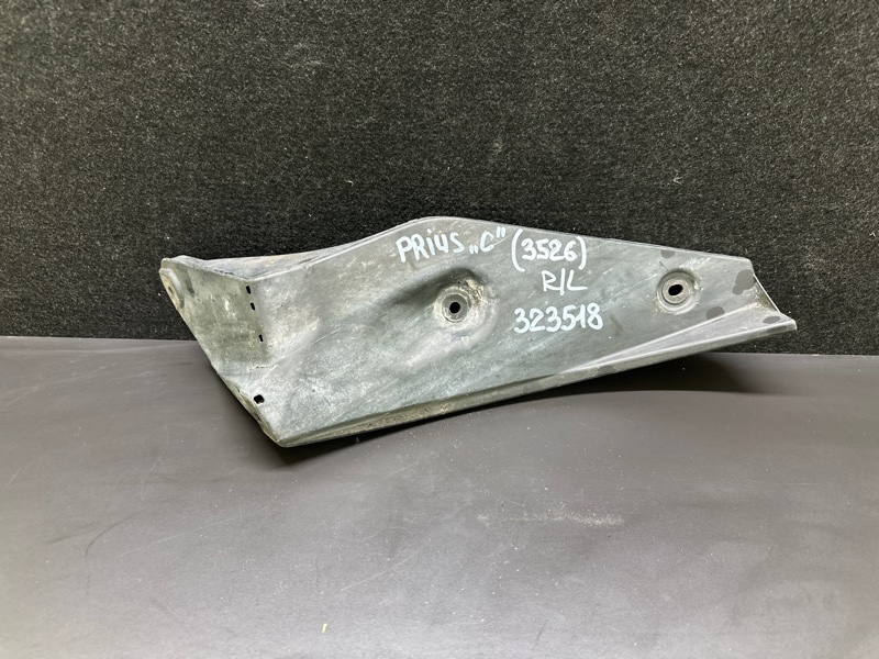 Подкрылок задний левый TOYOTA PRIUS C/AQUA 11-14 2013 NHP10L 1NZ-FXE 1.5L 52592-52320 Б/У