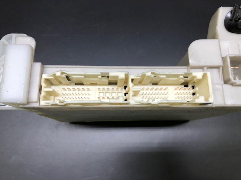 Блок предохранителей салон PRIUS C/AQUA 11-14 2013 NHP10L 1NZ-FXE 1.5L