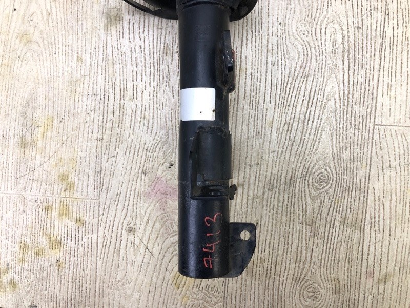 Амортизатор передний левый CHEROKEE 14- 2016 2.4 ED8 Амортизатор передний левый CHEROKEE 14- 2016 2.4 ED8