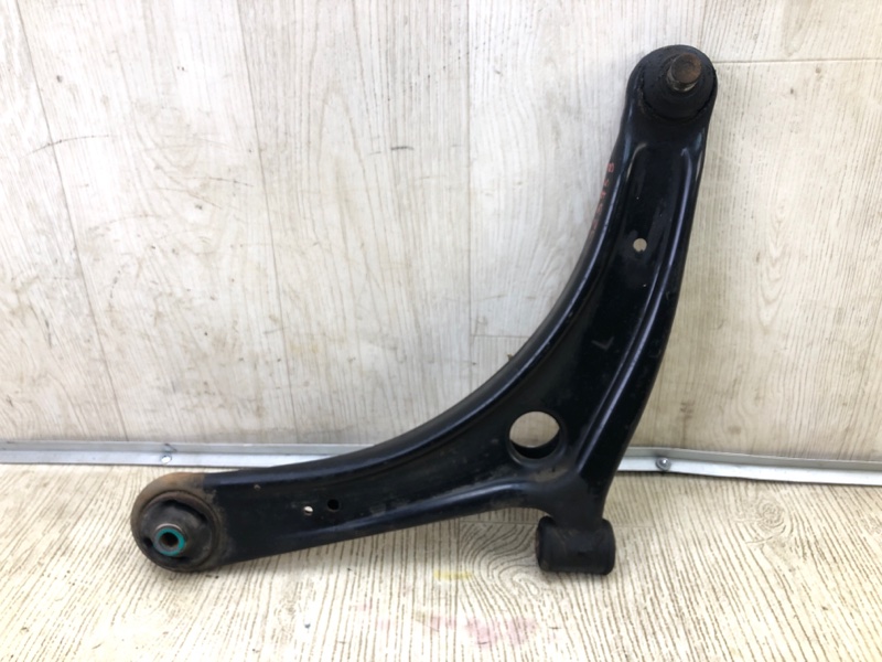 Рычаг передней подвески нижний левый MITSUBISHI LANCER X 10 07-15 2010 2.0 4B11 4013A281 Б/У