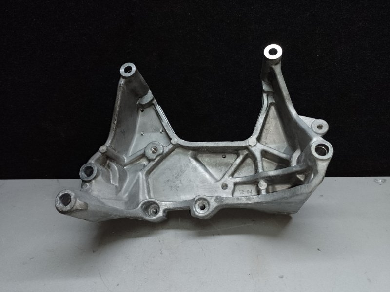 Кронштейн опоры двигателя правый NISSAN X-TRAIL/ROGUE T32 13-20 T32 2.5 QR25DE