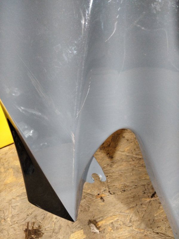 Крыло переднее правое LEAF 18-