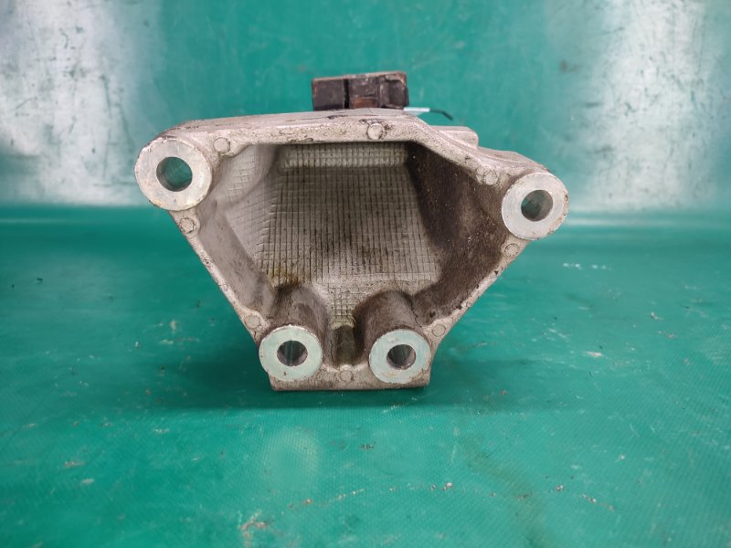 Кронштейн опоры двигателя задний ACURA MDX (YD1) 00-06 Внедорожник 3.5