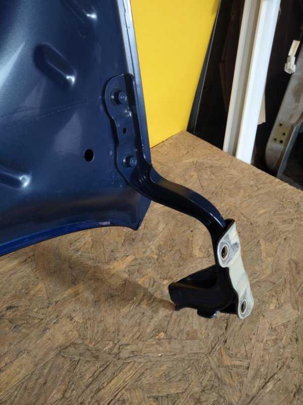 Петля капота левая KIA NIRO DE 16-22 Петля капота левая KIA NIRO DE 16-22