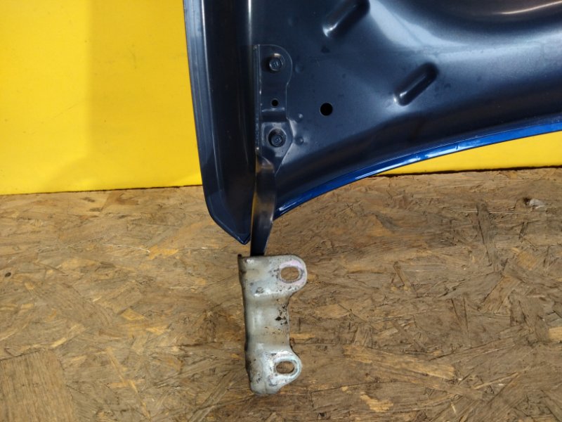 Запчасть петля капота правая KIA NIRO DE 16-22 79120-G5000 Б/У Петля капота правая KIA NIRO DE 16-22 79120-G5000 Б/У