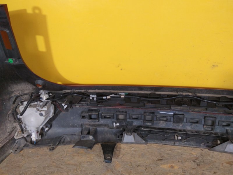 Бампер задний HIGHLANDER 2020-