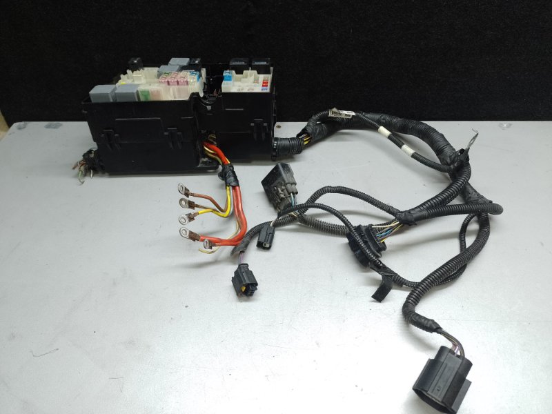 Блок предохранителей моторный отсек FOCUS 10-18 2018 2.0 C20HDEX