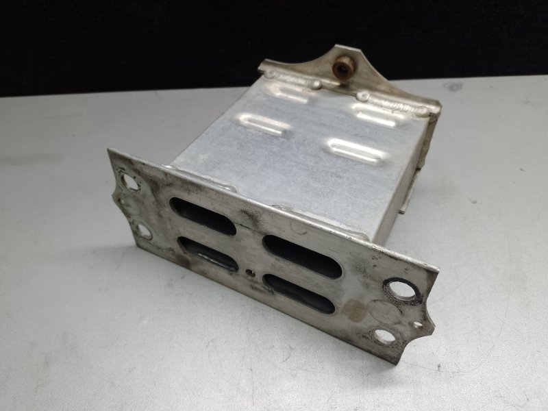 Кронштейн усилителя переднего бампера передний левый LEXUS LS460 06-12 2007 XF40 4.6 1UR-FSE 57107-50030 Б/У