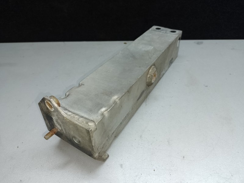 Кронштейн усилителя переднего бампера левый LEXUS LS460 06-12 2007 XF40 4.6 1UR-FSE 51108-50021 Б/У