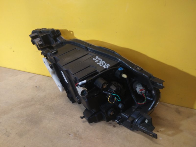 Фара правая LEAF 10-17