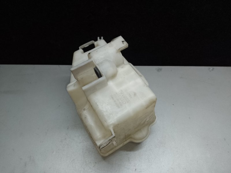 Бачок омывателя LEXUS LS460 06-12 XF40 4.6 1UR-FSE