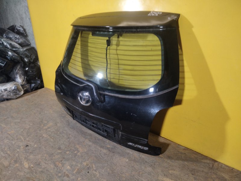 Крышка багажника TOYOTA AURIS 06-12