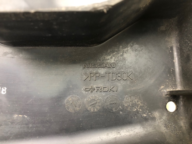 Дефлектор радиатора X-TRAIL/ROGUE T32 13-20 2017 2.5 QR25DE