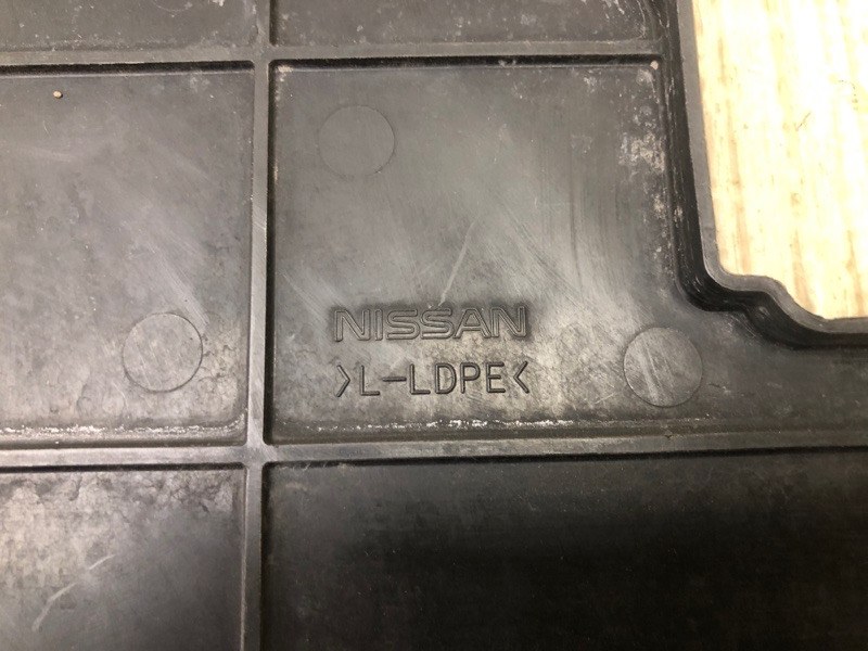 Дефлектор радиатора правый FX/QX70 S51 08-17 2008 5.0 VK50VE