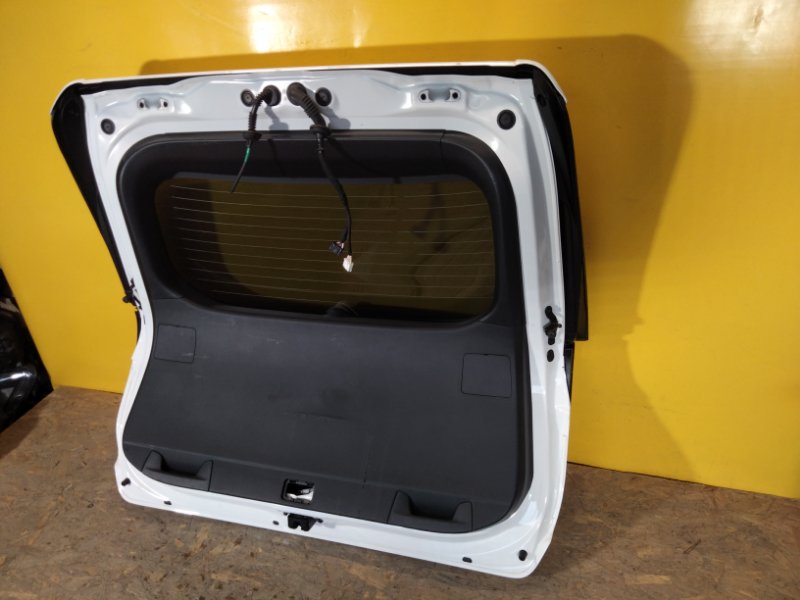 Крышка багажника RAV4 18-