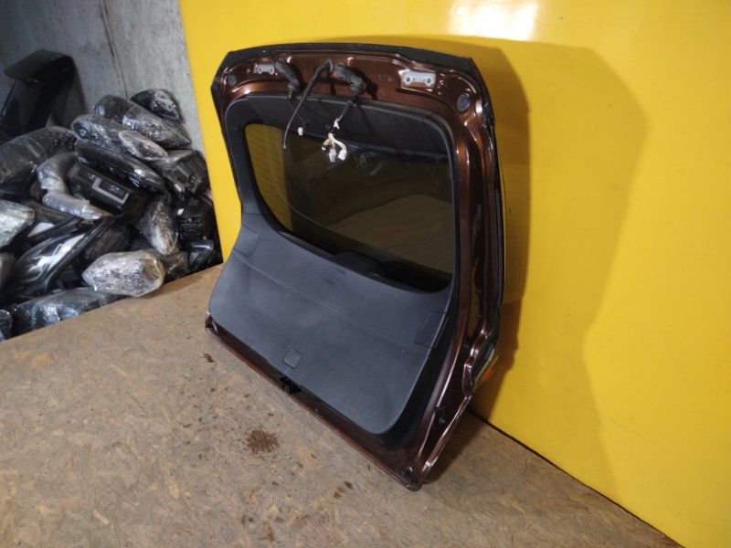Крышка багажника NX 14-21 Крышка багажника NX 14-21