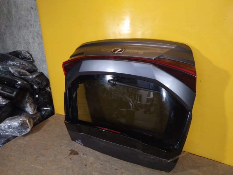 Крышка багажника LEXUS UX 200 18- Крышка багажника LEXUS UX 200 18-