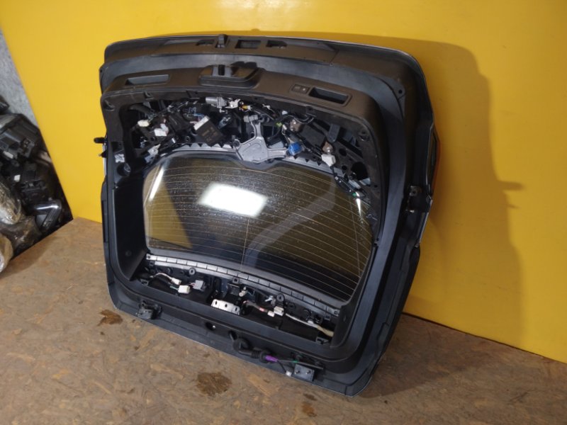 Крышка багажника UX 200 18- Крышка багажника UX 200 18-