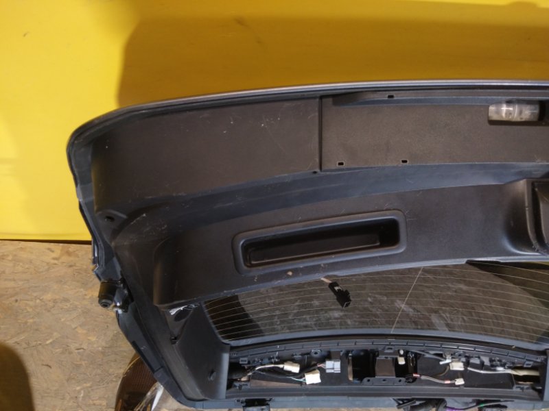 Крышка багажника UX 200 18- Крышка багажника UX 200 18-