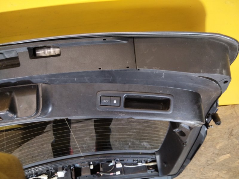 Крышка багажника UX 200 18- Крышка багажника UX 200 18-