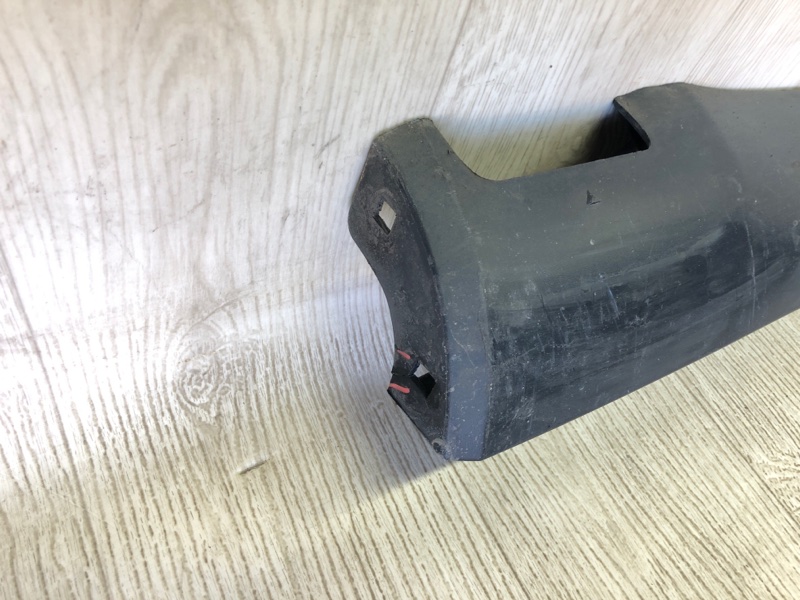 Накладка порога наружная левая JEEP CHEROKEE 14- 2.4 ED8 Накладка порога наружная левая JEEP CHEROKEE 14- 2.4 ED8