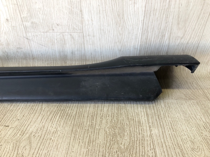 Накладка порога наружная левая CHEROKEE 14- 2016 2.4 ED8 Накладка порога наружная левая CHEROKEE 14- 2016 2.4 ED8