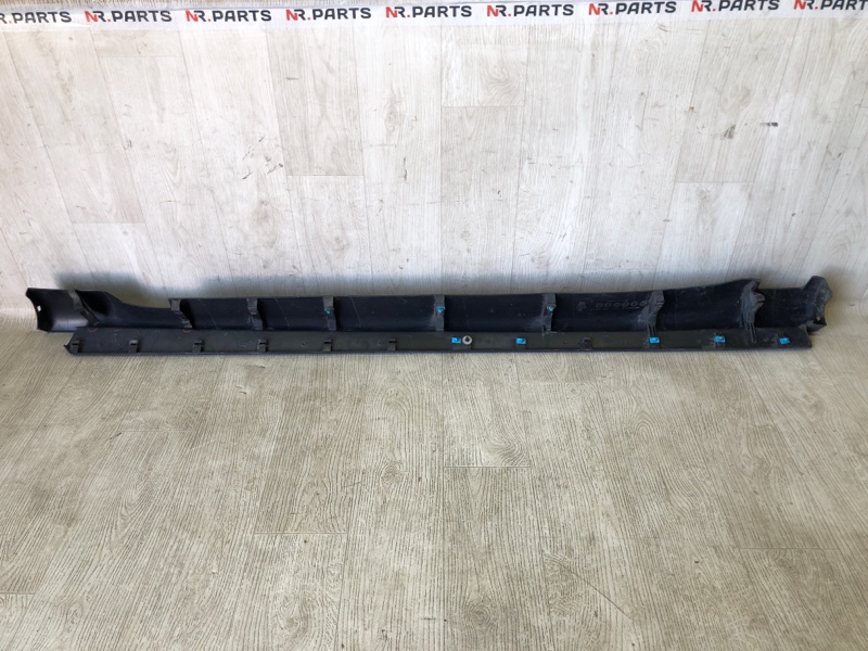 Накладка порога наружная левая CHEROKEE 14- 2016 2.4 ED8 Накладка порога наружная левая CHEROKEE 14- 2016 2.4 ED8