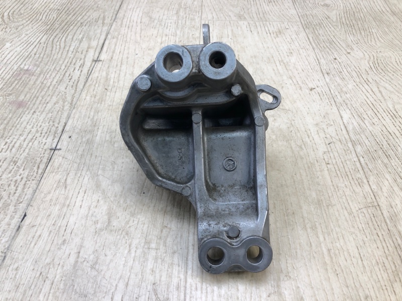 Кронштейн КПП QX60/JX35 12-20